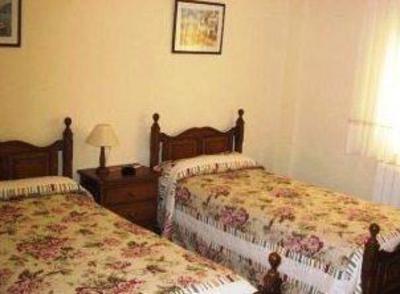 фото отеля Hostal Restaurante Santa Cruz