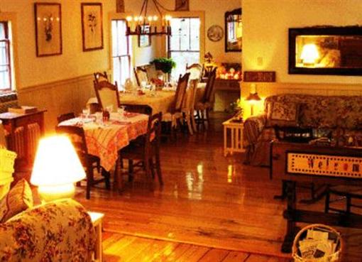 фото отеля Spruce Moose Lodge