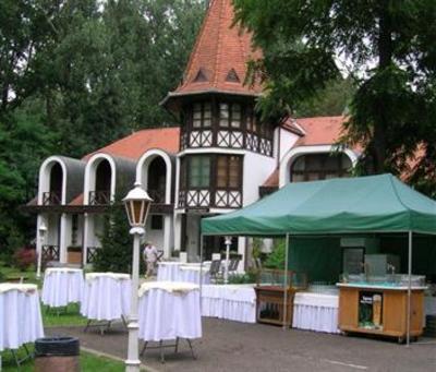 фото отеля Fenyves Hotel Bekescsaba