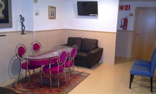 фото отеля Hostal Residencial RR