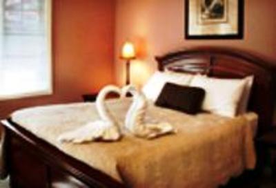 фото отеля Marble Canyon Fairmont Hot Springs