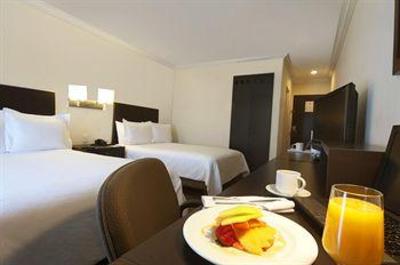 фото отеля Fiesta Inn Toluca Centro