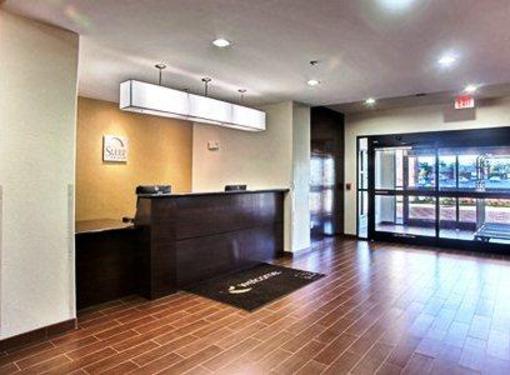 фото отеля Sleep Inn & Suites Center