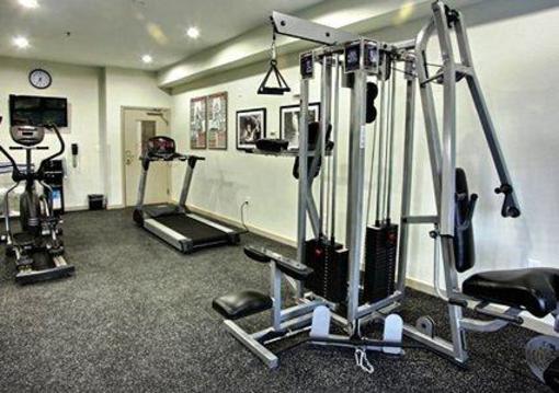 фото отеля Sleep Inn & Suites Center