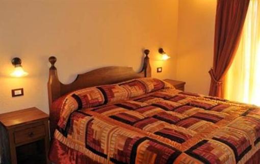 фото отеля Affittacamere Les Noyers