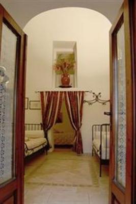 фото отеля Mirella Bed And Breakfast Monopoli