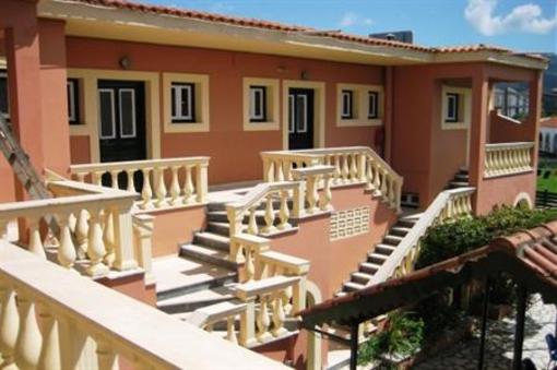 фото отеля Makris Apartments
