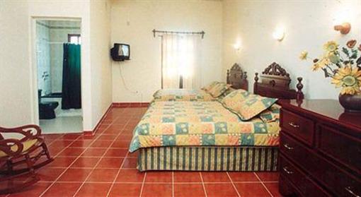 фото отеля Hotel Dona Lala