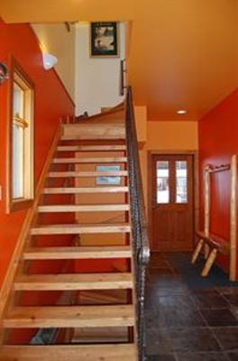 фото отеля Fernie Tightlines Lodge