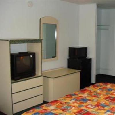 фото отеля Economy Inn West Palm Beach