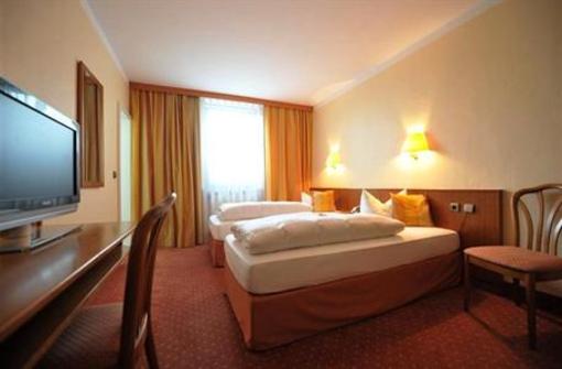 фото отеля Hessischer Hof Hotel