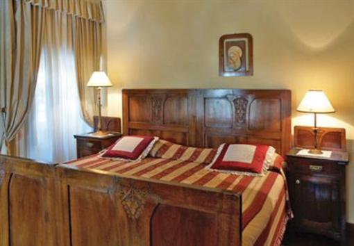 фото отеля Kendov Dvorec Hotel Idrija