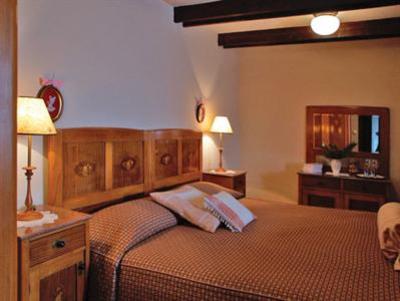 фото отеля Kendov Dvorec Hotel Idrija