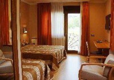 фото отеля Hotel Los Nogales Campo