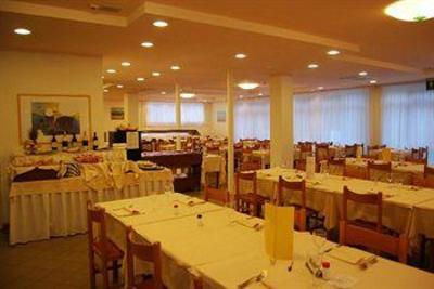 фото отеля Hotel Helvetia Lignano Sabbiadoro