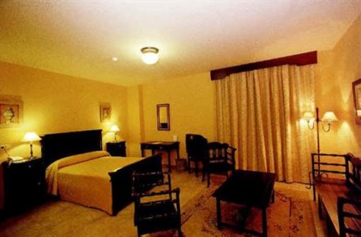 фото отеля Hotel Maria de Molina