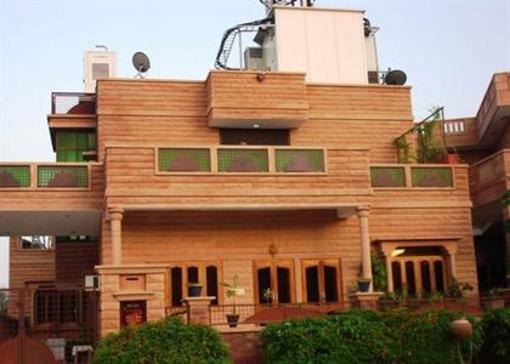 фото отеля Royal Rai's Guest House