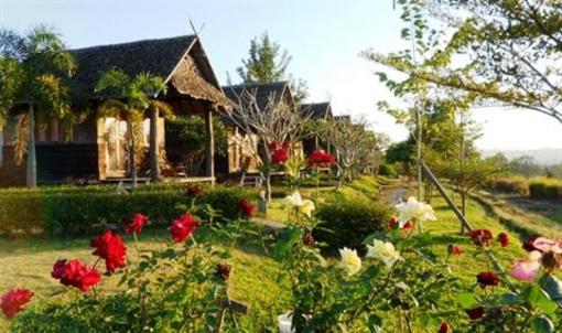 фото отеля Vimarnkiri Resort