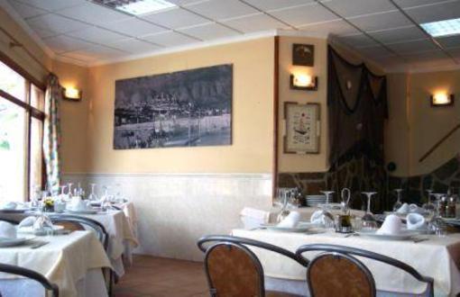 фото отеля Hostal Fornet Altea