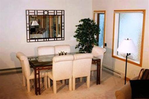 фото отеля Snowmass Mountain Condominium