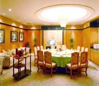 фото отеля Tianyi Commercial Hotel