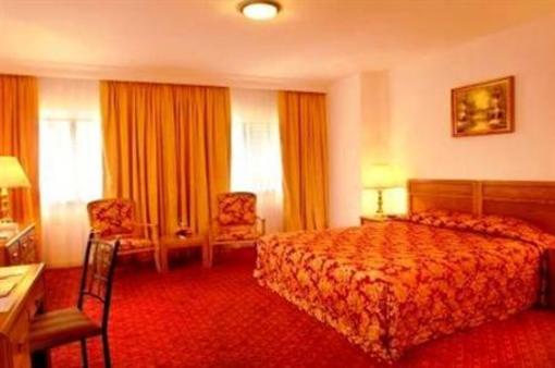 фото отеля Golden Tulip Dalma Suites