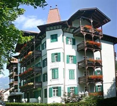 фото отеля Hotel Gruner Baum Brixen