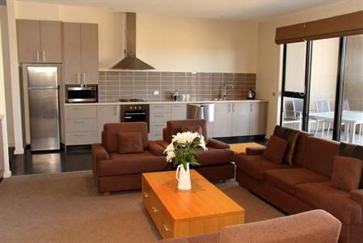 фото отеля Barwon Heads Resort at 13th Beach