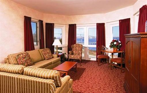 фото отеля Wyndham Bay Voyage Inn