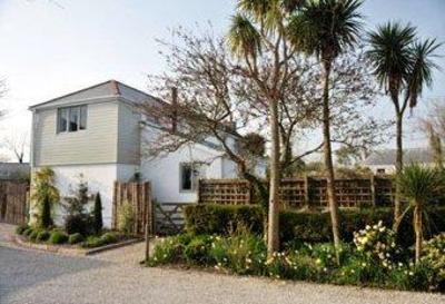 фото отеля Rosevine Guest House Truro