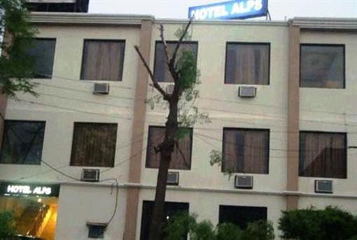 фото отеля Hotel Alps Chandigarh