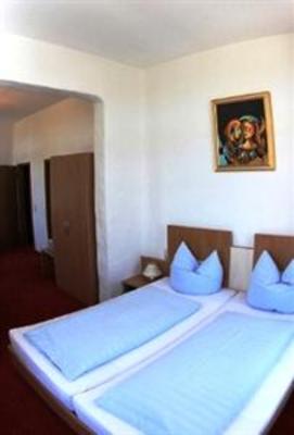 фото отеля Hotel Mathildenhof