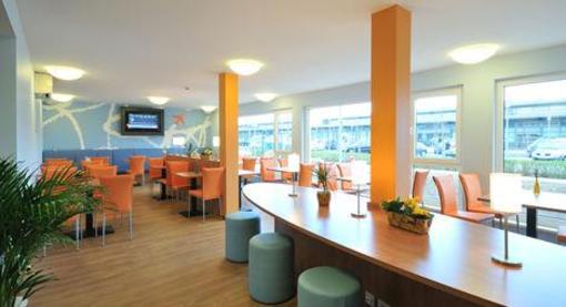 фото отеля B&B Hotel Baden Airpark Rheinmünster