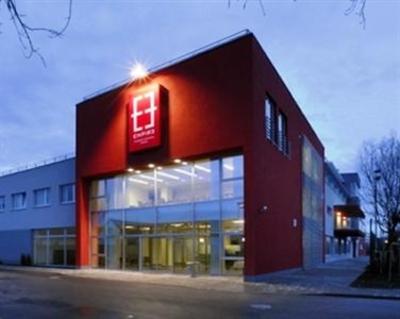 фото отеля Hotel Empire Trnava