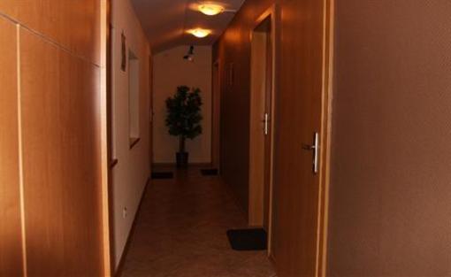 фото отеля Hotelik Gosciniec Pod Sosnami Drzonkow