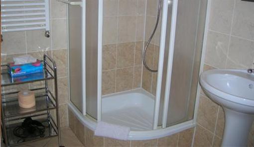 фото отеля Hotelik Gosciniec Pod Sosnami Drzonkow