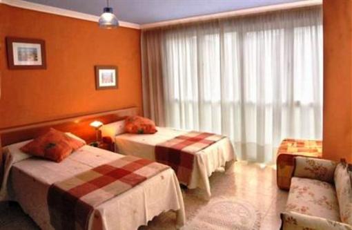 фото отеля Hostal Ciudad De Najera