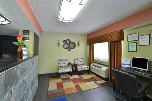 фото отеля Americas Best Value Inn Independence Kansas City