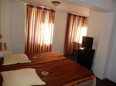 фото отеля Hotel Bellevue Bagneres-de-Luchon