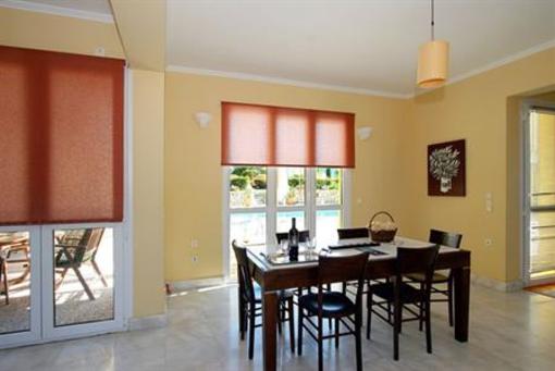 фото отеля Daphnis Villas