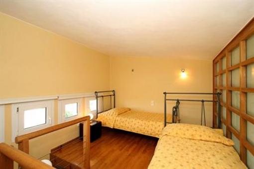 фото отеля Daphnis Villas