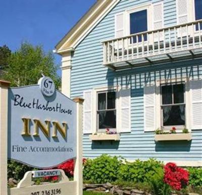 фото отеля Blue Harbor House