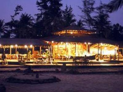 фото отеля Varca Palms Beach Resort