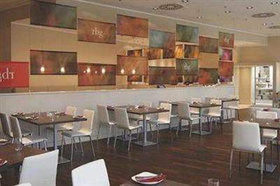 фото отеля Park Inn by Radisson Linz