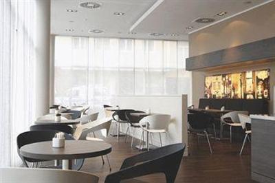 фото отеля Park Inn by Radisson Linz