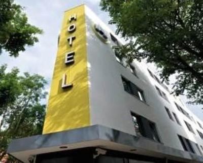 фото отеля B&B Hotel Heilbronn