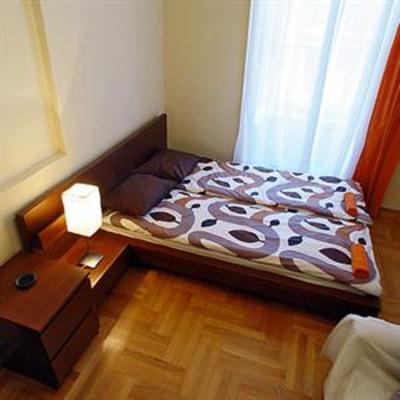 фото отеля Mushrooms Hostel