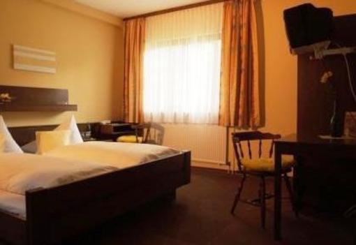 фото отеля Hotel Landgasthof Baumhof Marktheidenfeld