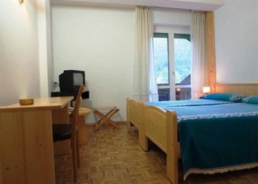 фото отеля Hotel Gloria Molveno