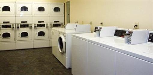 фото отеля Value Place Tallahassee West